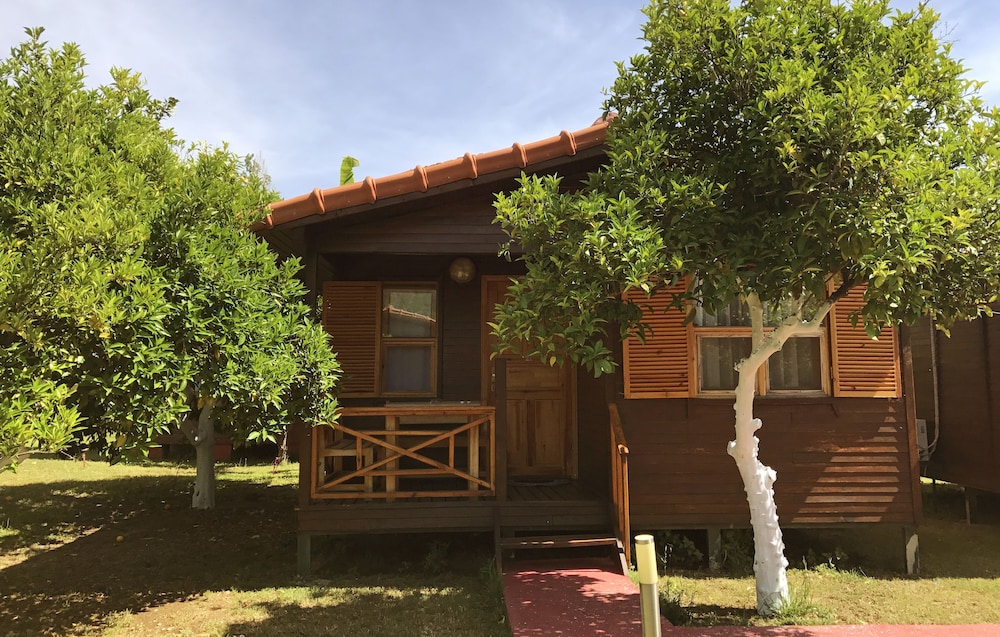 Baris Pension & Bungalows 42/50