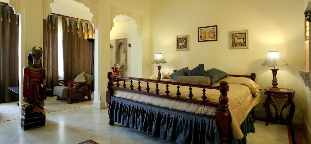 FATEH BAGH PALACE HOTEL 15/24