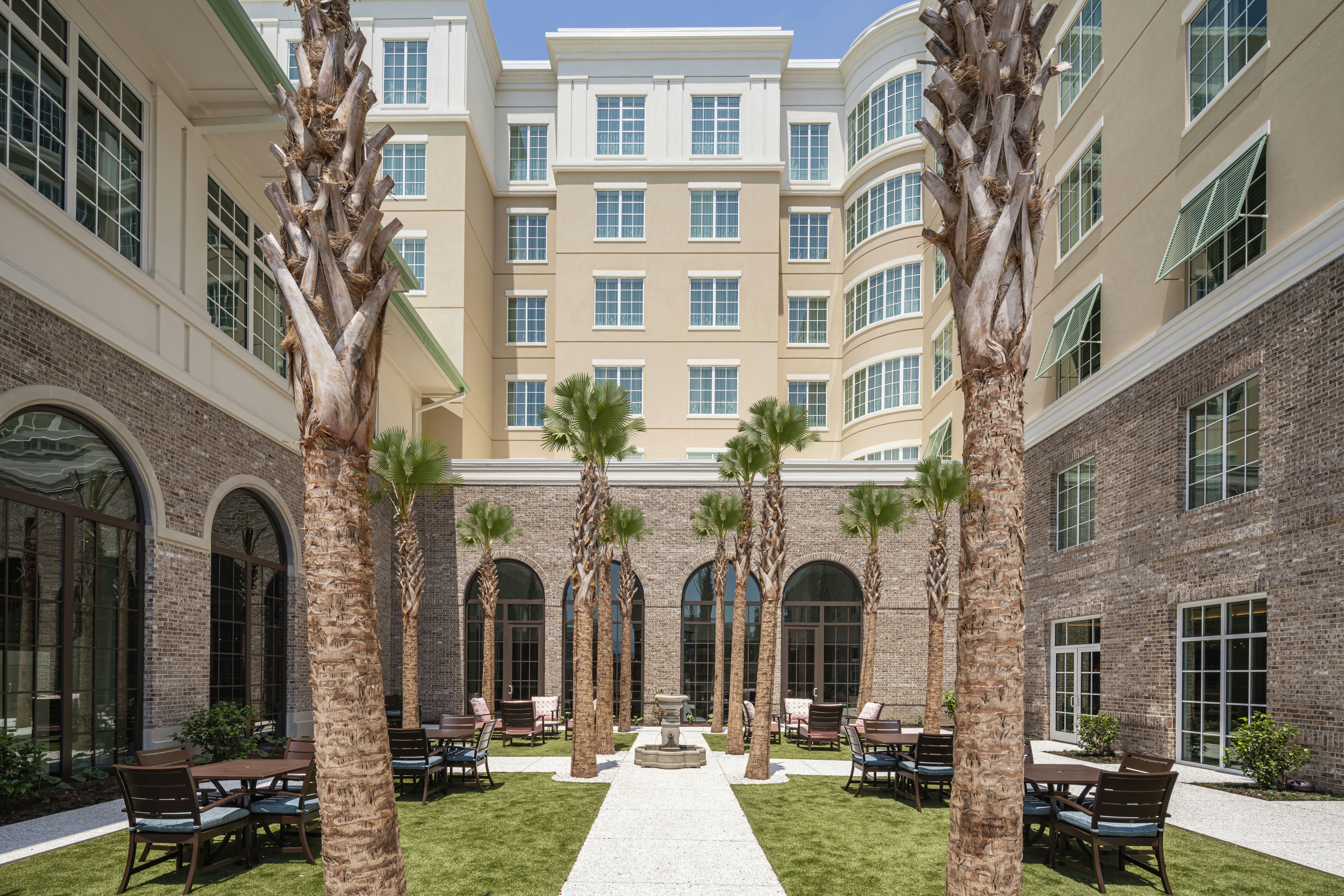 Embassy Suites by Hilton Charleston Harbor Mt. Pleasant 19/21
