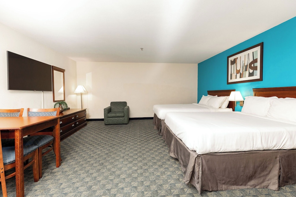 Branson Waterpark Hotel 12/53