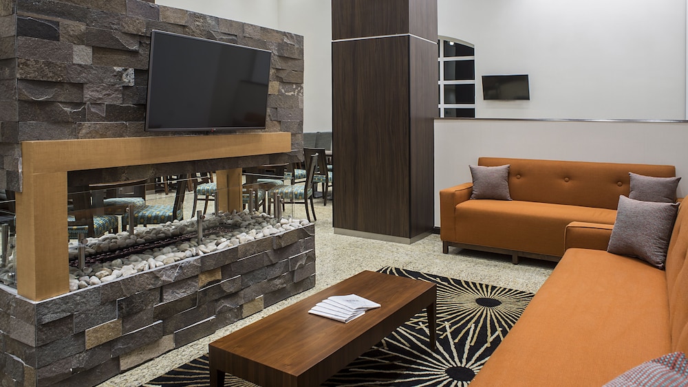 Staybridge Suites Puebla 51/63