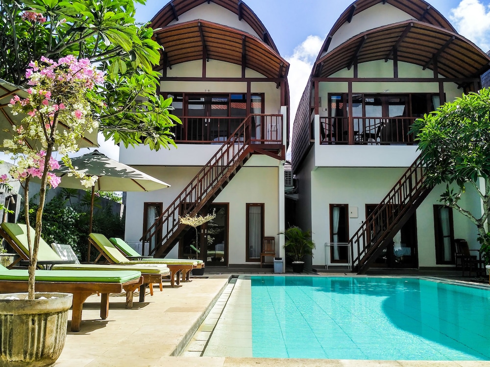 Naturela Uluwatu 58/67