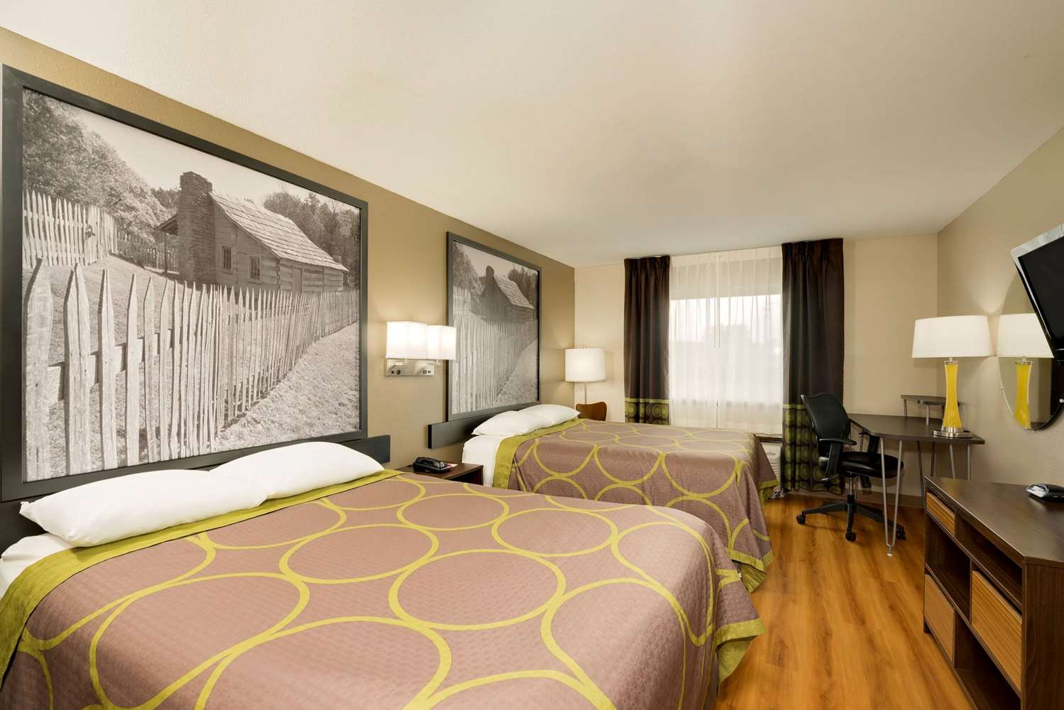 Super 8 by Wyndham Lexington/Hamburg Area 6/19