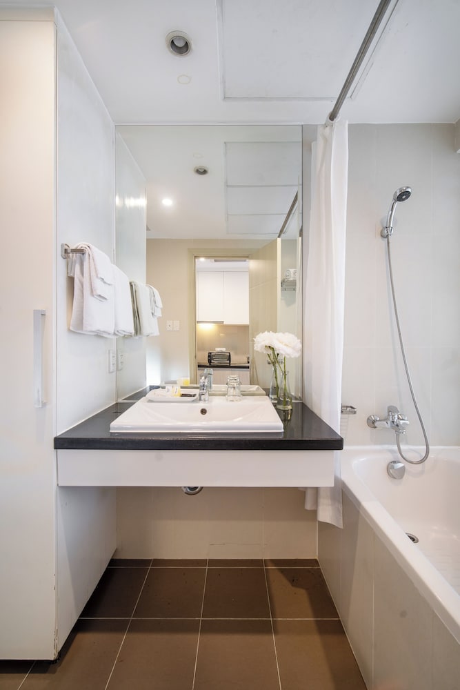 Saigon South Serviced Apartments 1 40/46