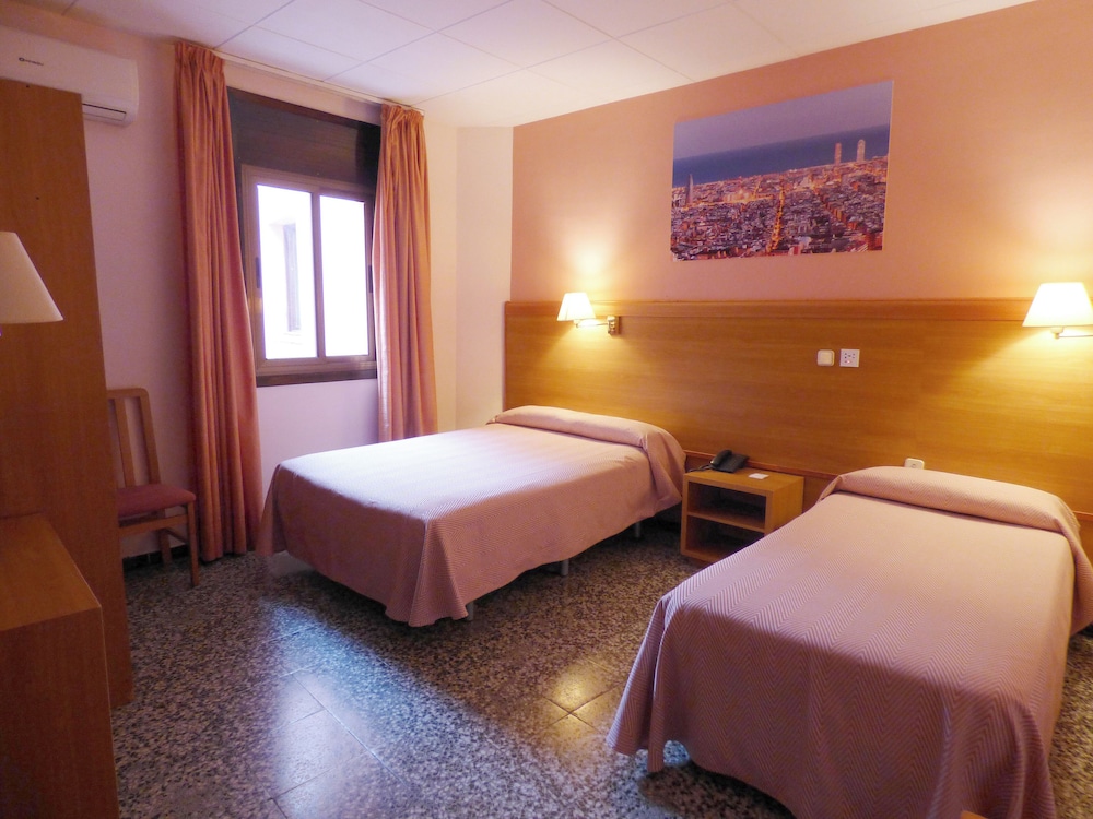 ECONOMY, TWIN BEDS