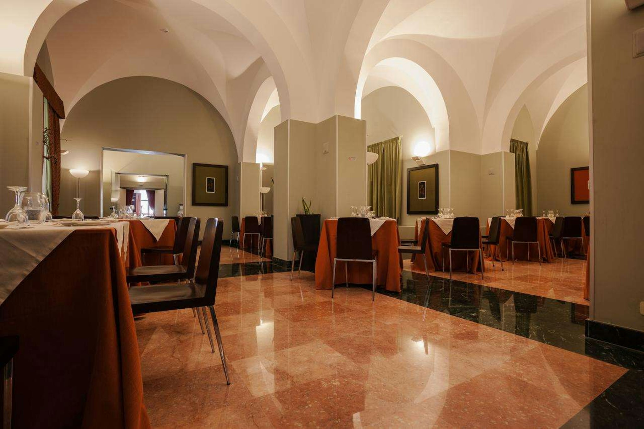 Albergo Vittoria 41/62