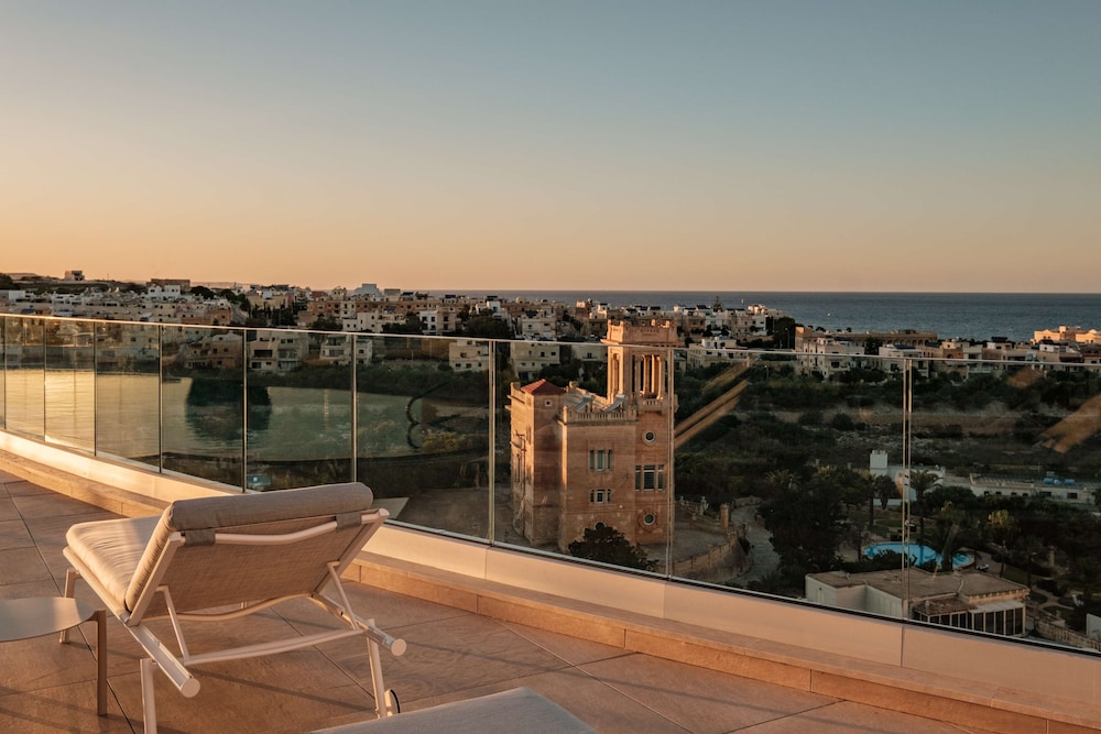 Hyatt Regency Malta 25/48
