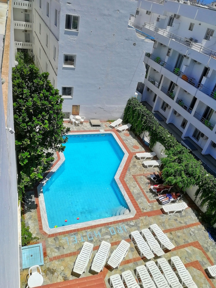 Thalia Deco City and Beach Hotel 46/48