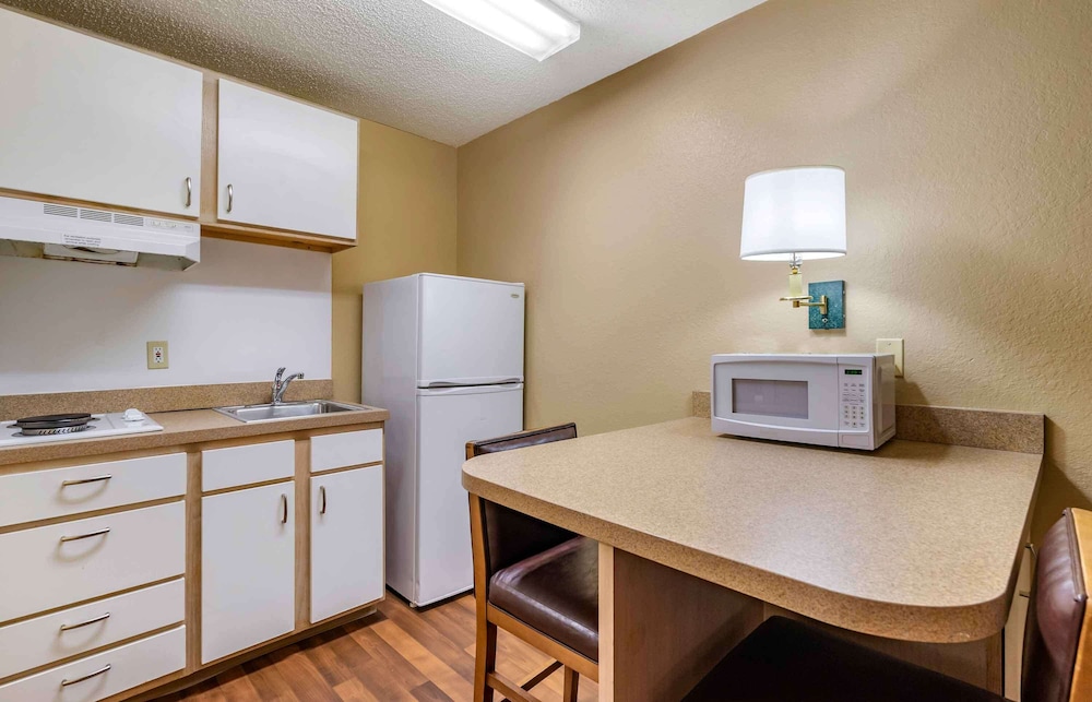 Extended Stay America - Tampa - North Airport 42/51