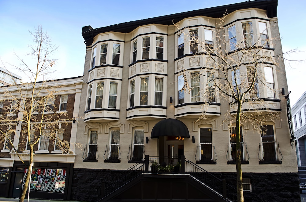 Victorian Hotel 5/74