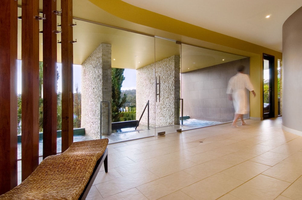 Mineral Springs Hotel 50/50