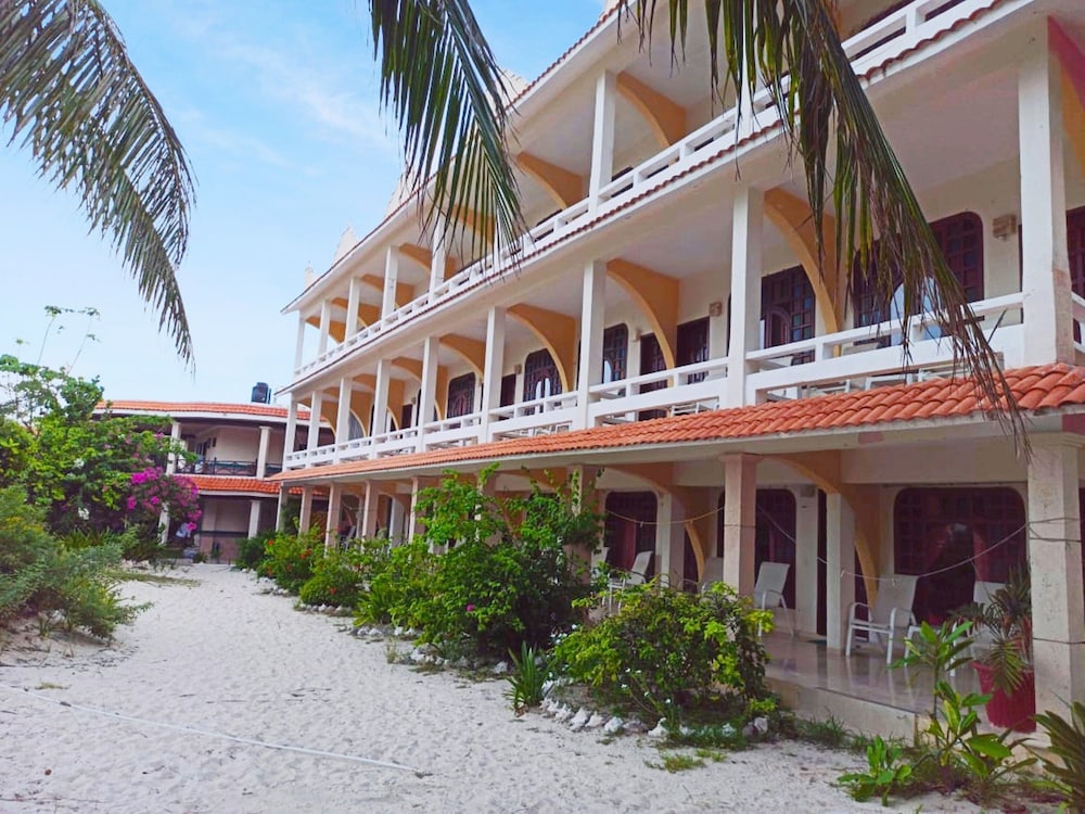Hotel Cabanas Maria del Mar in ISLA MUJERES