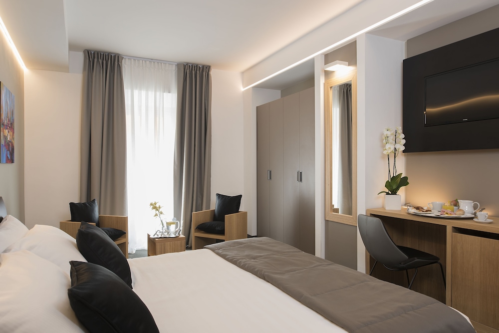 Hotel Trevi Collection 49/109
