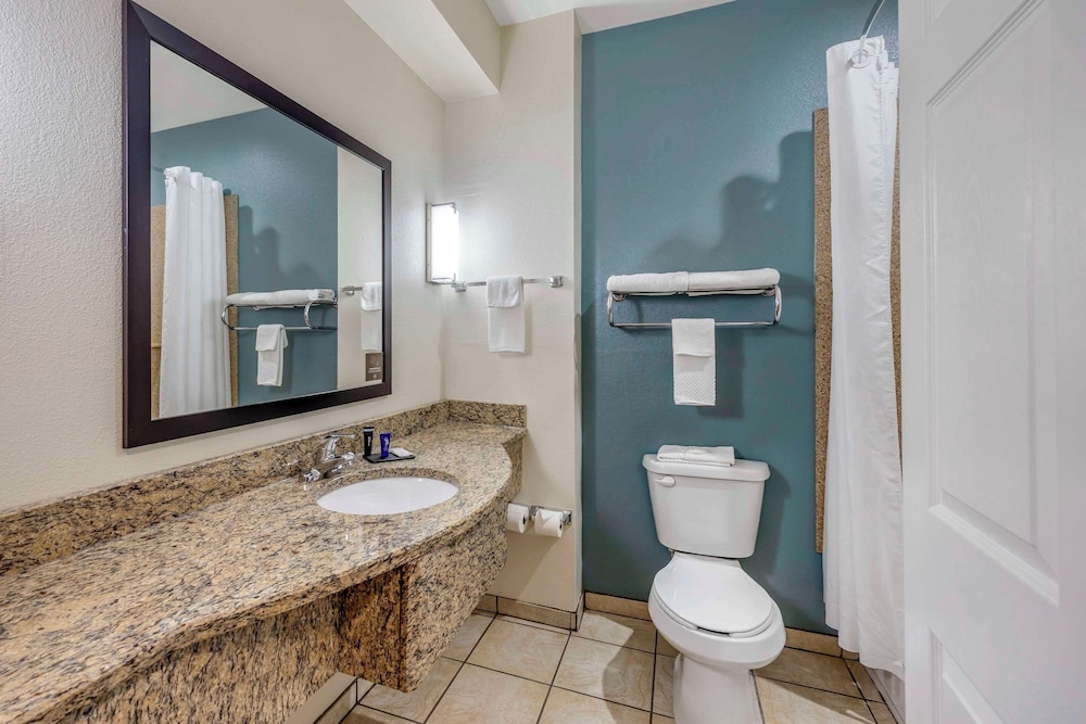 Sleep Inn & Suites Huntsville 43/45