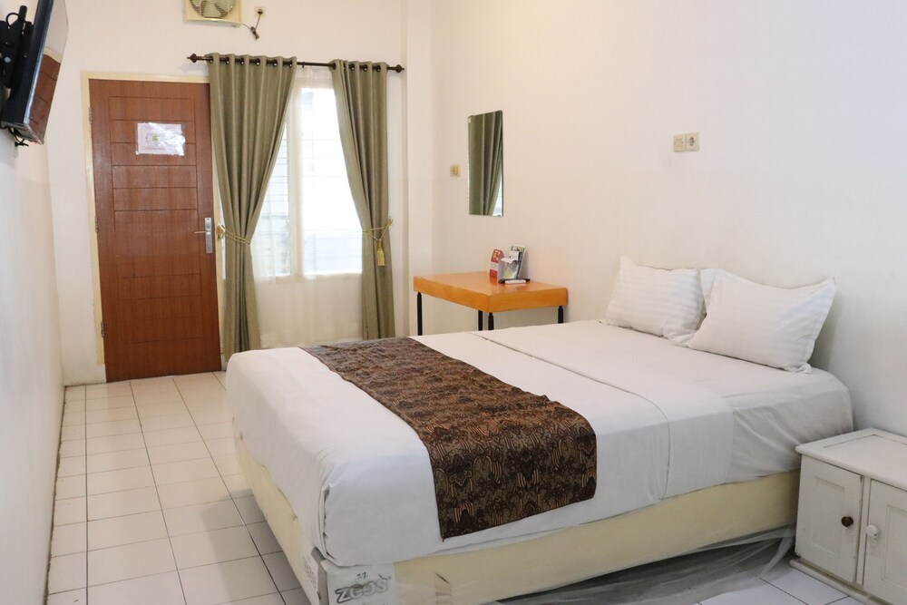 Hotel Netral Jombang 6/34