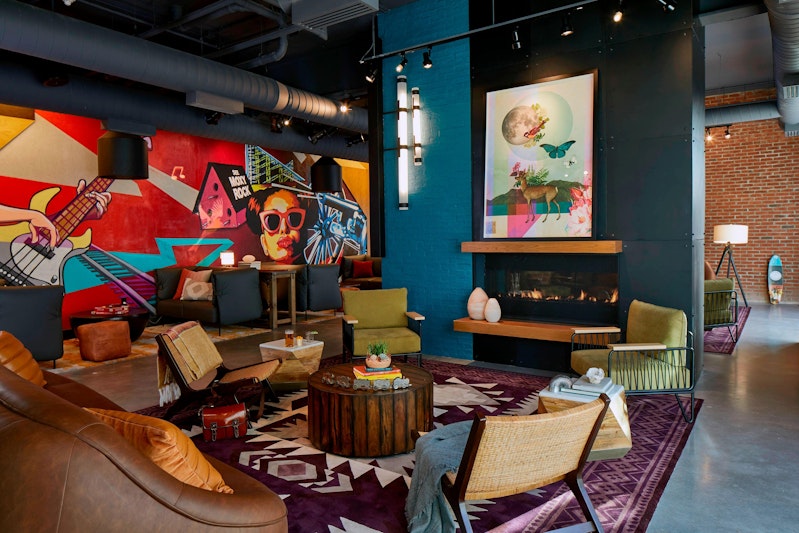 Moxy Chattanooga Downtown 35/60