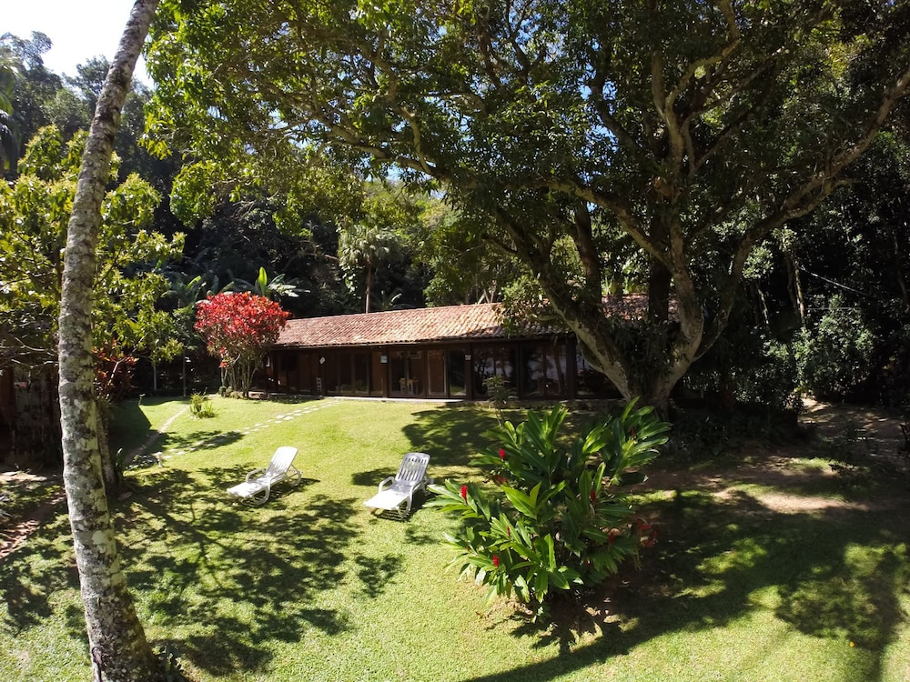 Praia Da Crena Inn 35/42