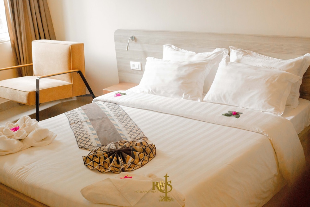 Roots Hotel Apartment 16/39