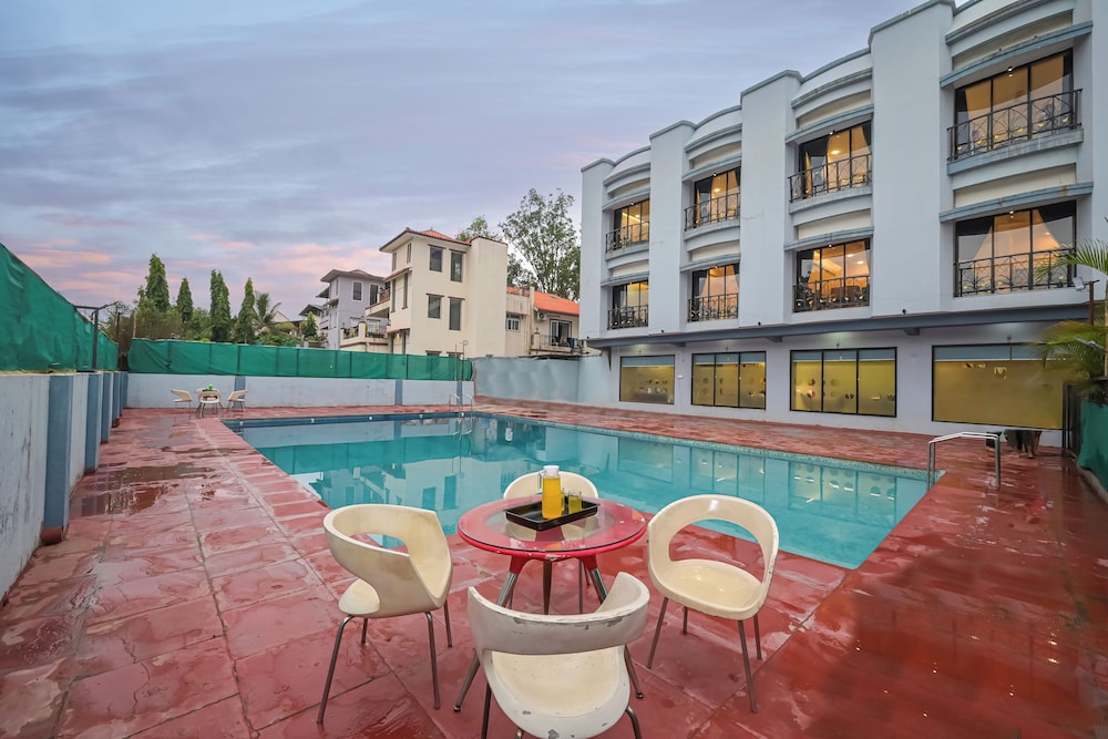 Hotel Aristro 5/50
