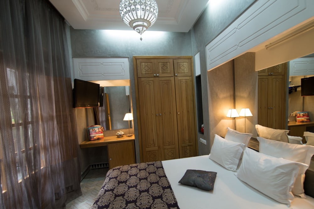 Riad L Etoile D Orient 19/75