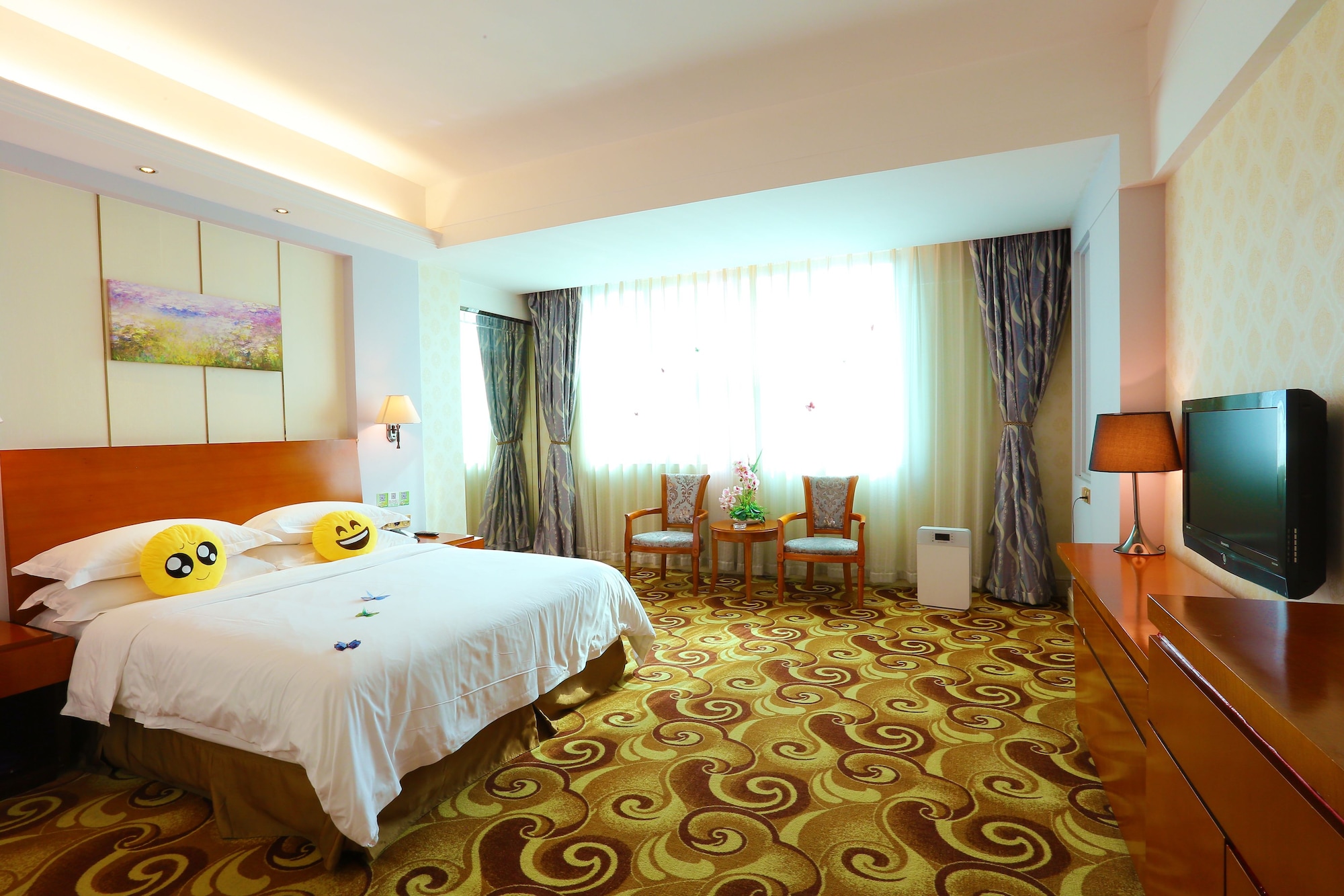 PRESIDENTIAL, SUITE