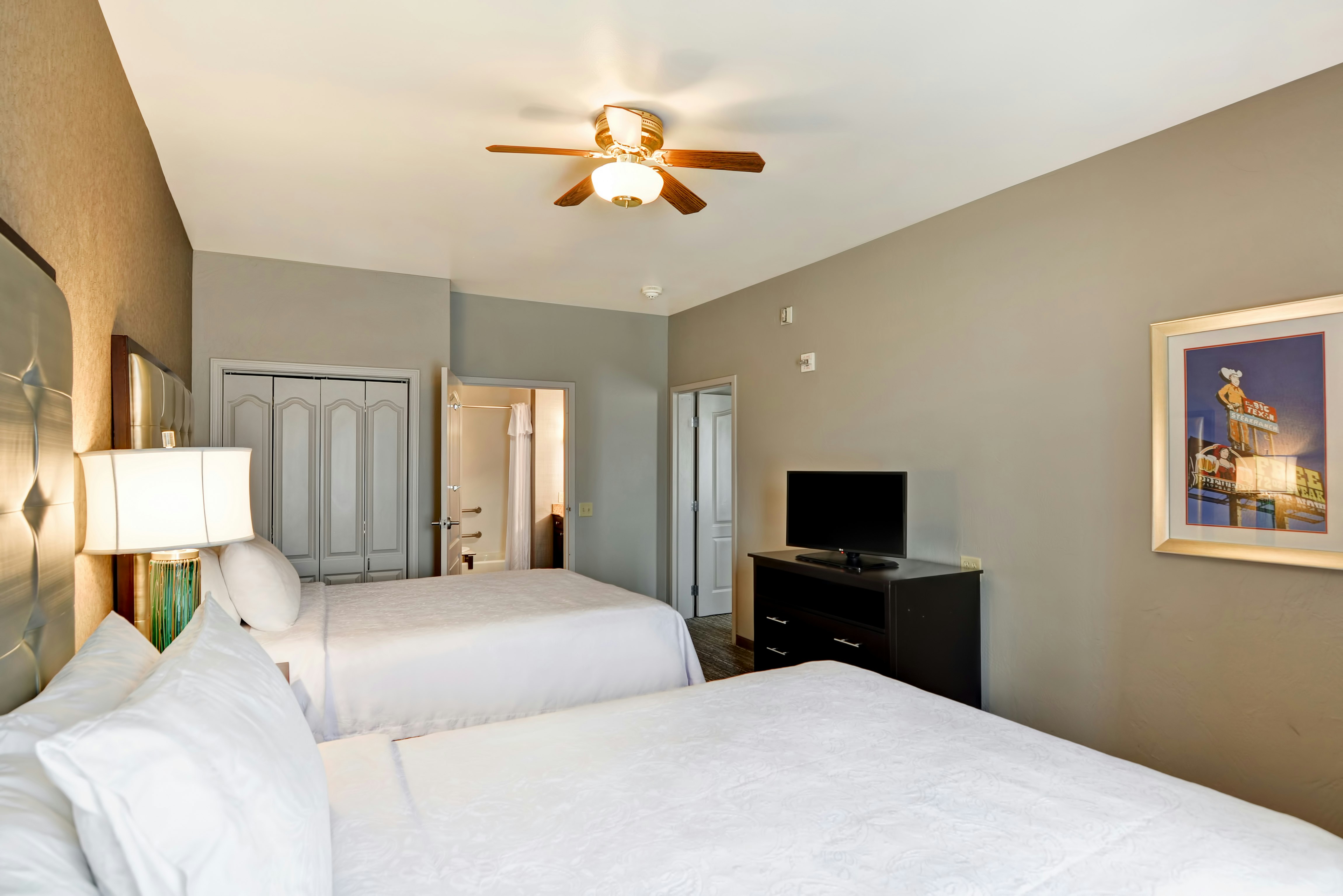 SUITE, 2 QUEEN BEDS, ACCESSIBLE
