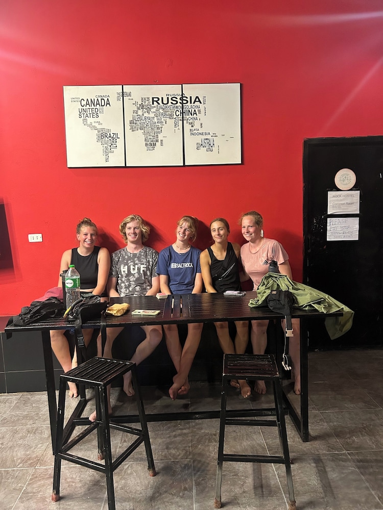 Vang Vieng Rock Backpacker Hostel 36/48