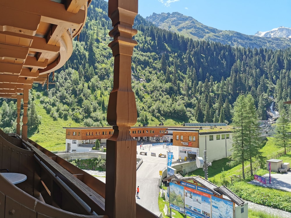 Neuhintertux Hotel Gletscher Spa 4/63