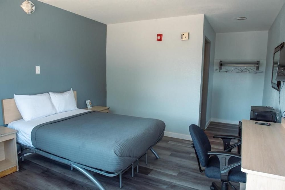AMERICAS BEST VALUE INN 27/53