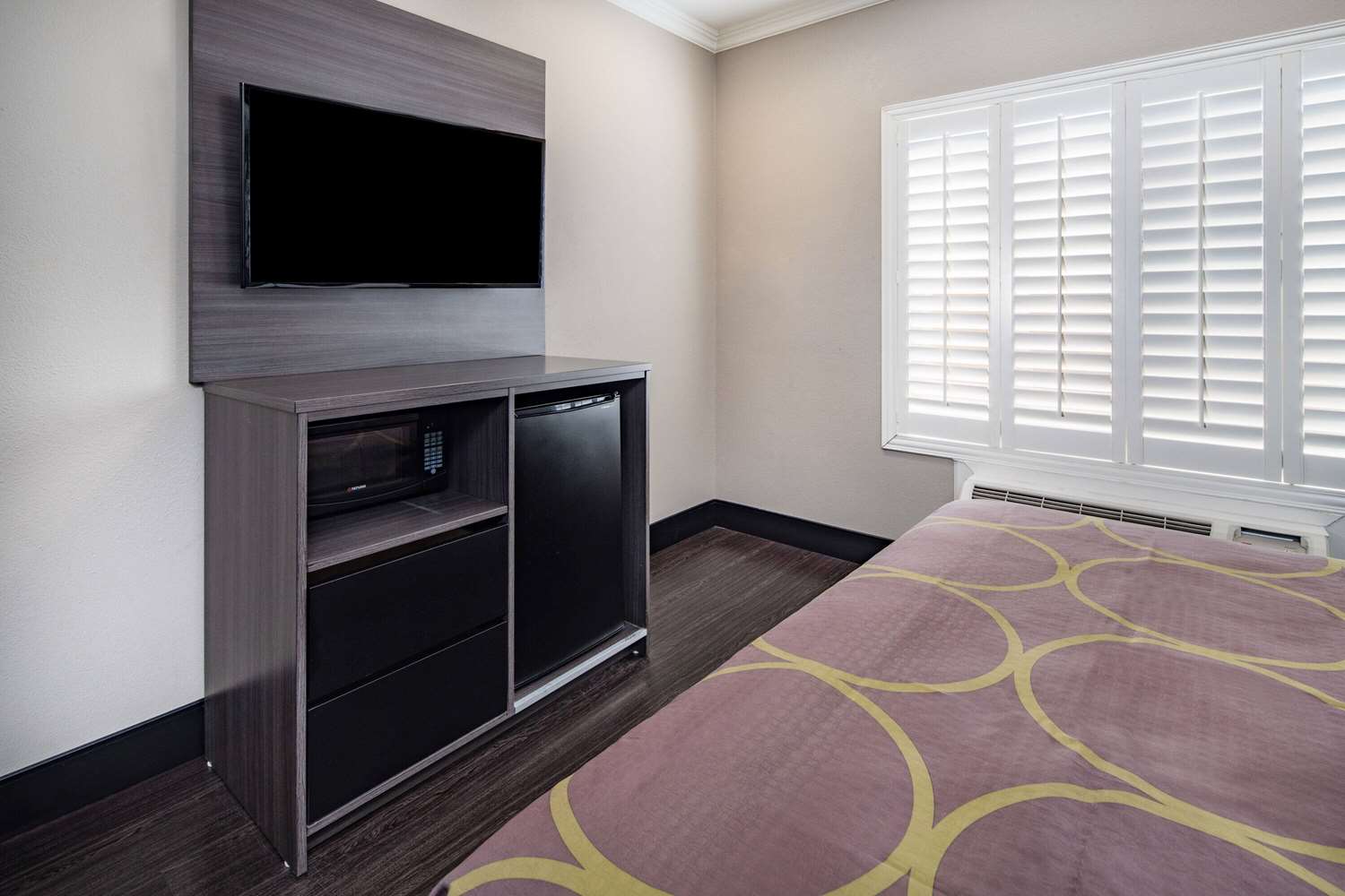 Super 8 By Wyndham North Hollywood 18/29
