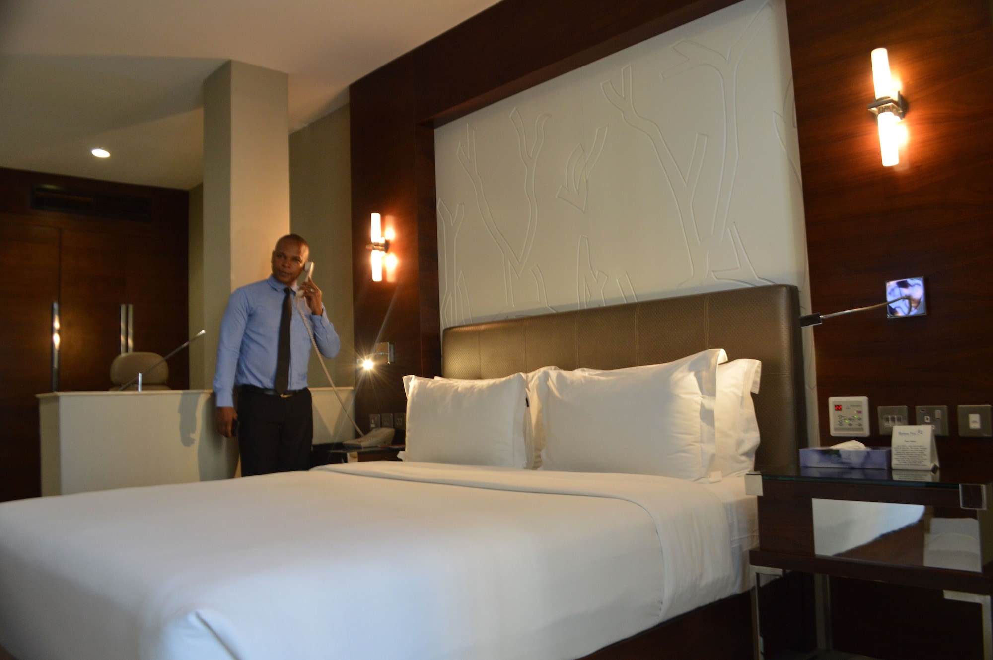 DELUXE, DOUBLE BED, BALCONY