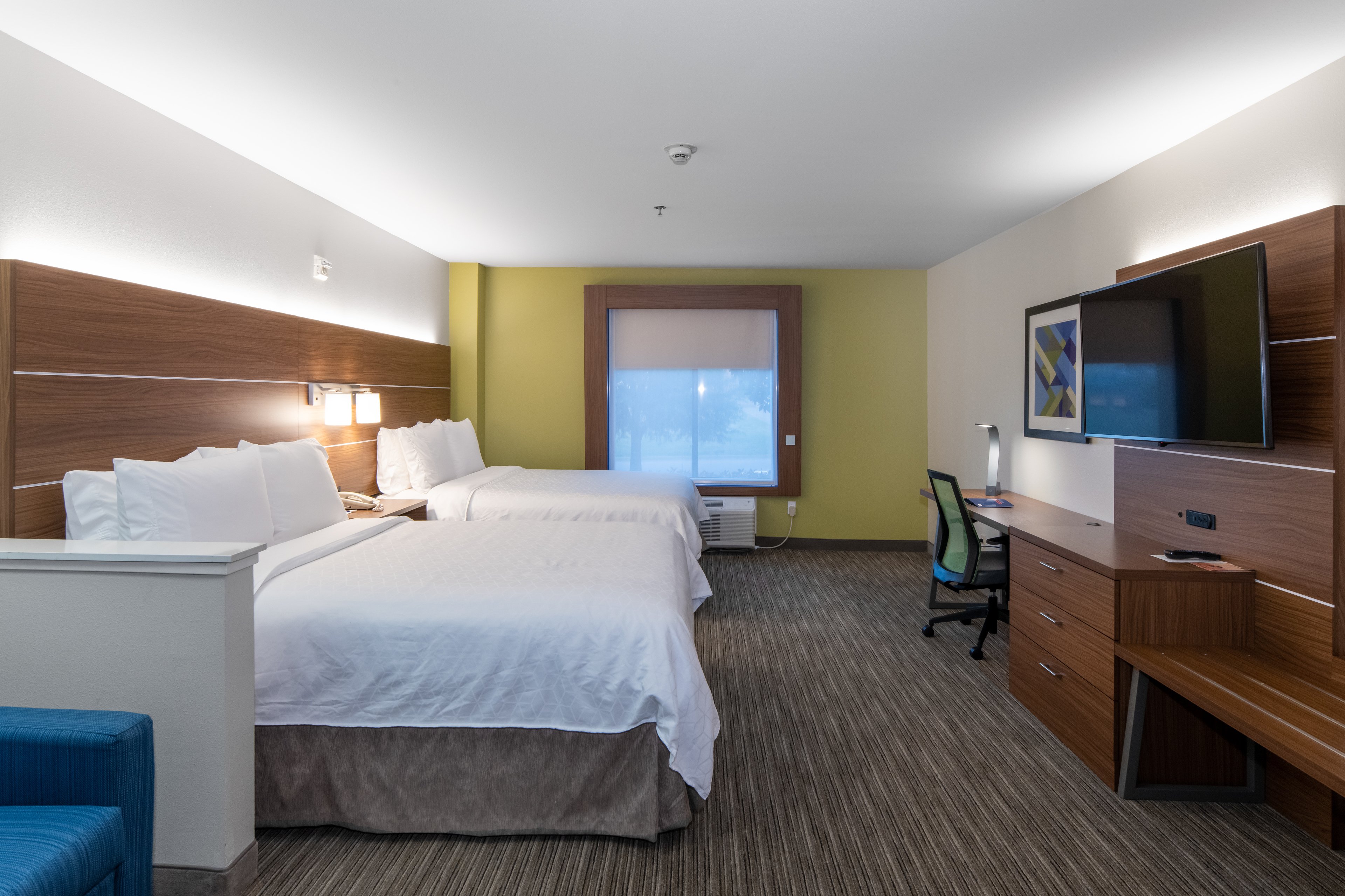 Holiday Inn Express Hotel And Suites Arlington I 20 Parks Mall 20/69