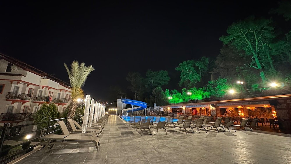 Casa De Levissi Hotel 63/68