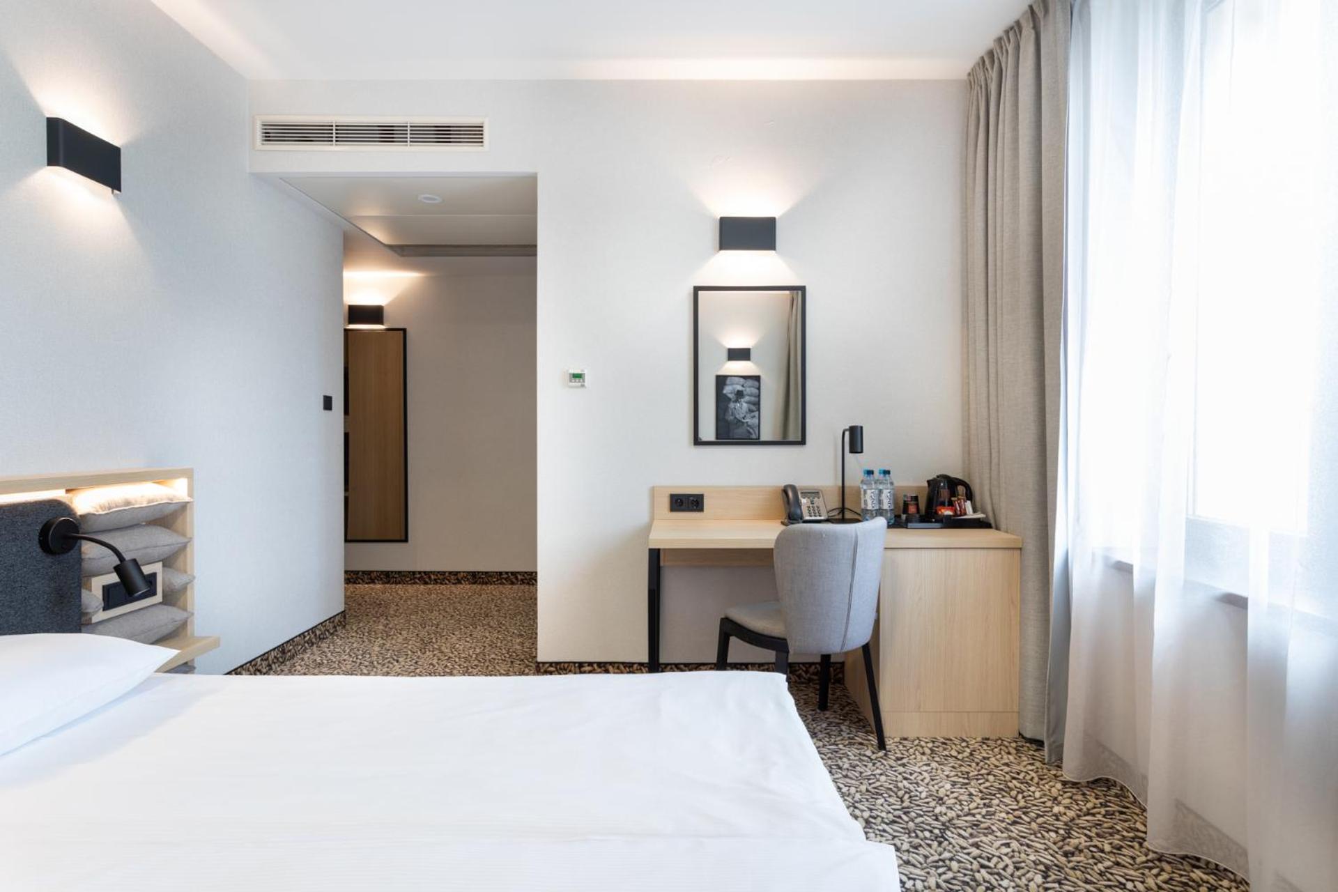 غرفة عائلية بسرير بطابقين وسرير كوين، Qubus Hotel Gdansk 5/10