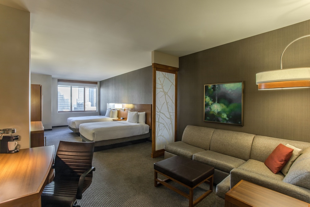 Hyatt Place Charlotte Downtown 44/68