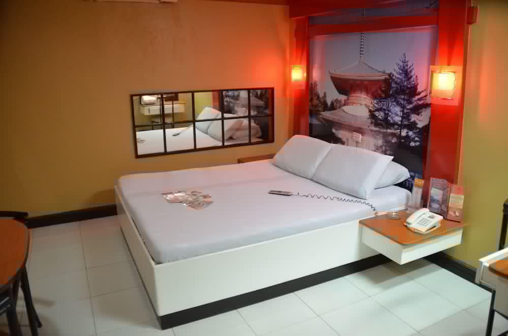 Hotel Sogo Edsa Caloocan 20/38