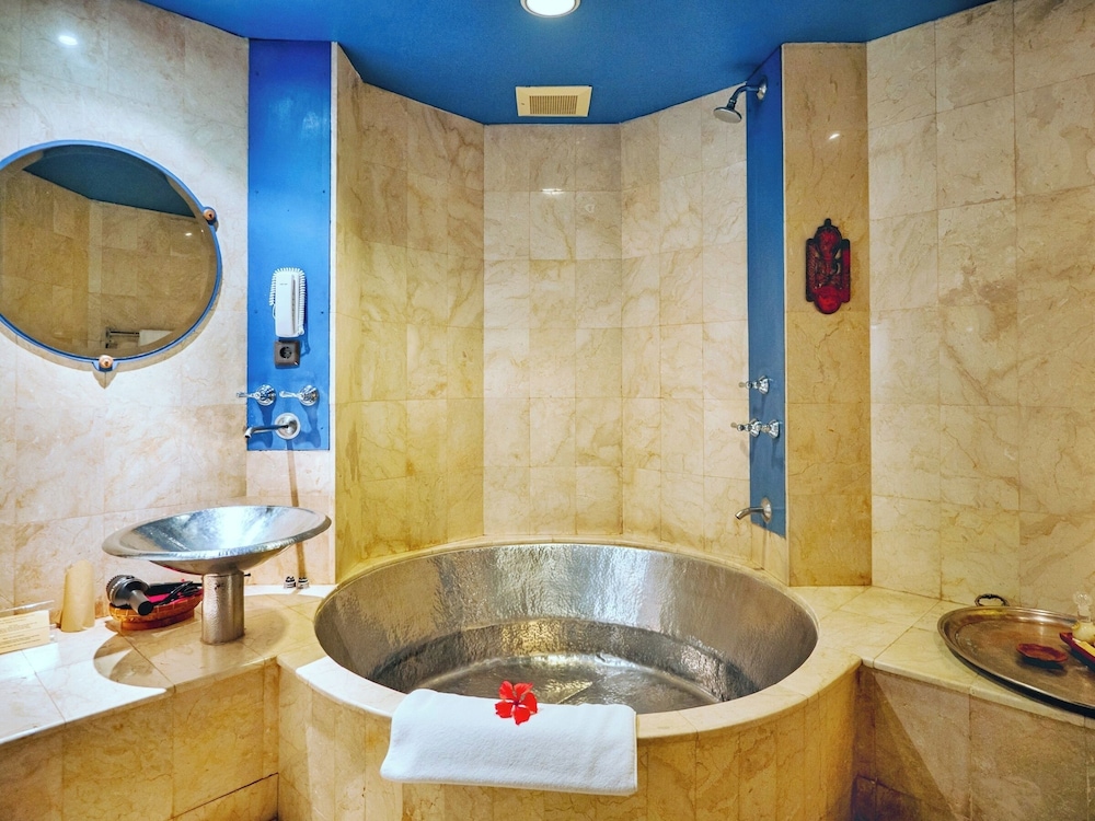 Hotel Tugu Malang 77/79