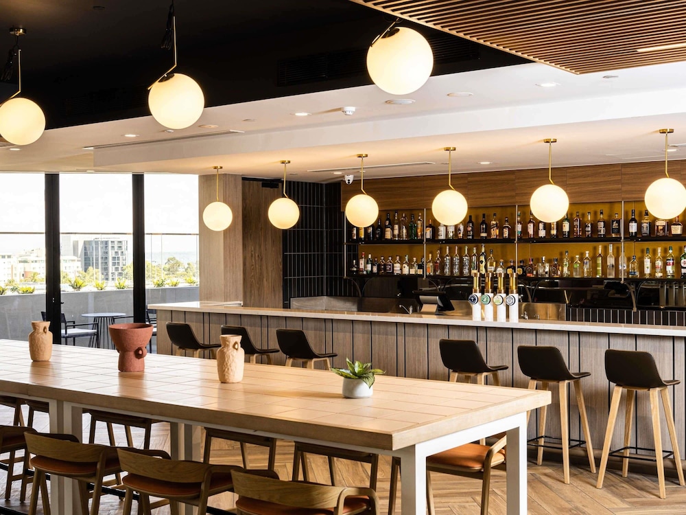 Mercure Melbourne Doncaster 45/70