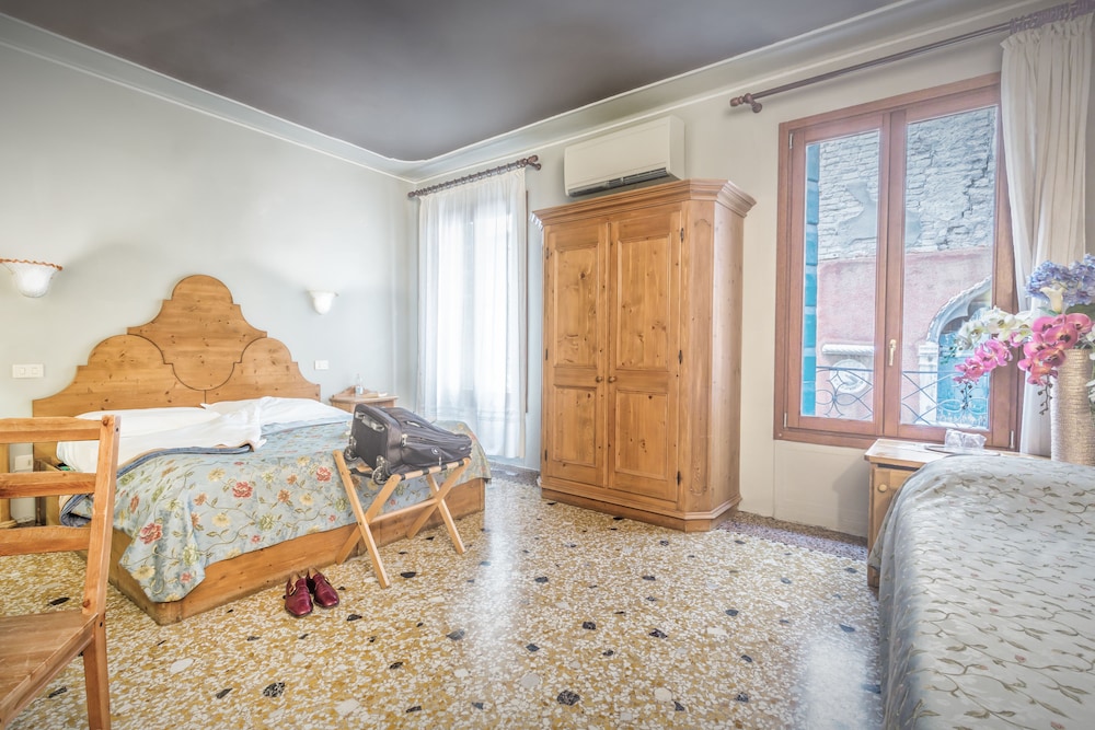Alloggi B&B Allegri 9/29