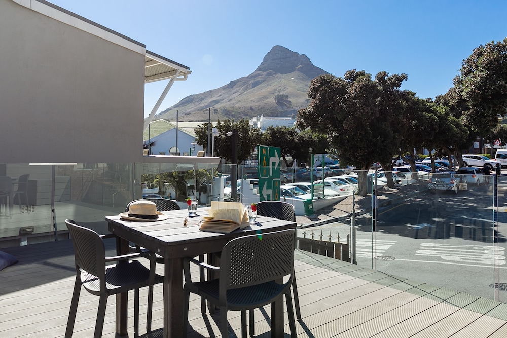 Camps Bay Village 42/50