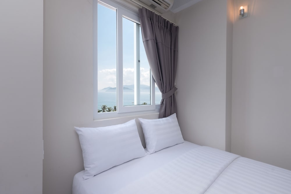 Zen Hotel 18/37