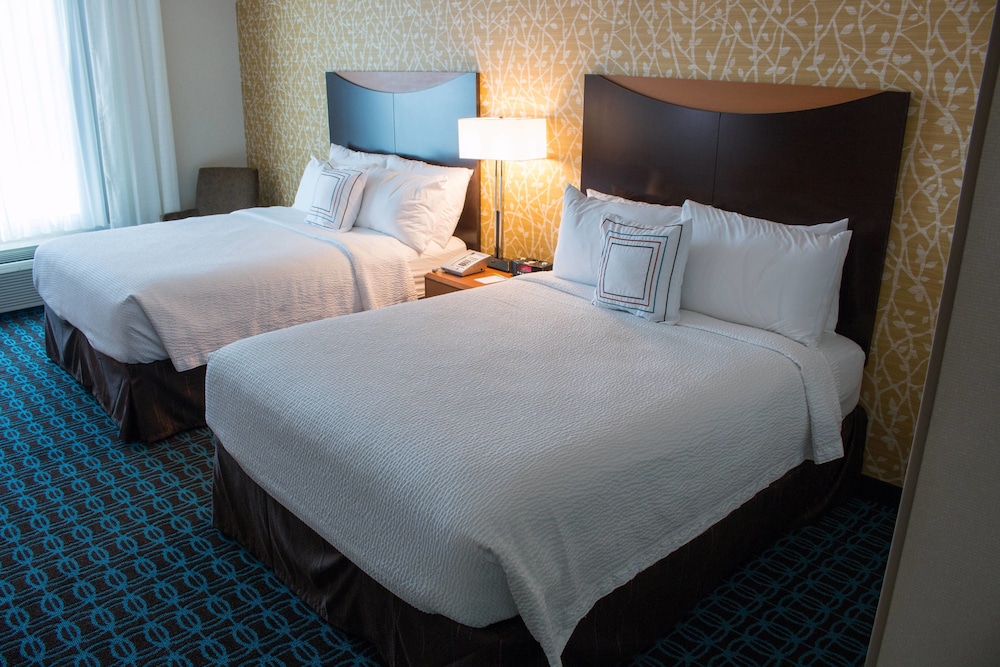 Fairfield Inn Suites By Marriott Oakland Hayward 13/48