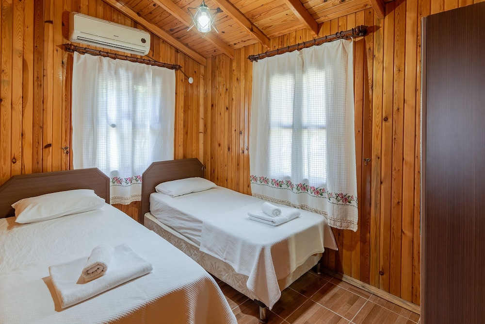 Cuhadar Datca Bungalov 10/50