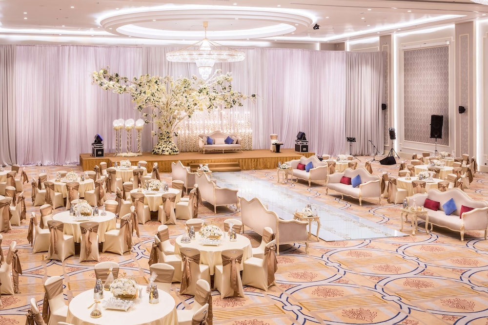 Radisson Blu Plaza Jeddah 67/71