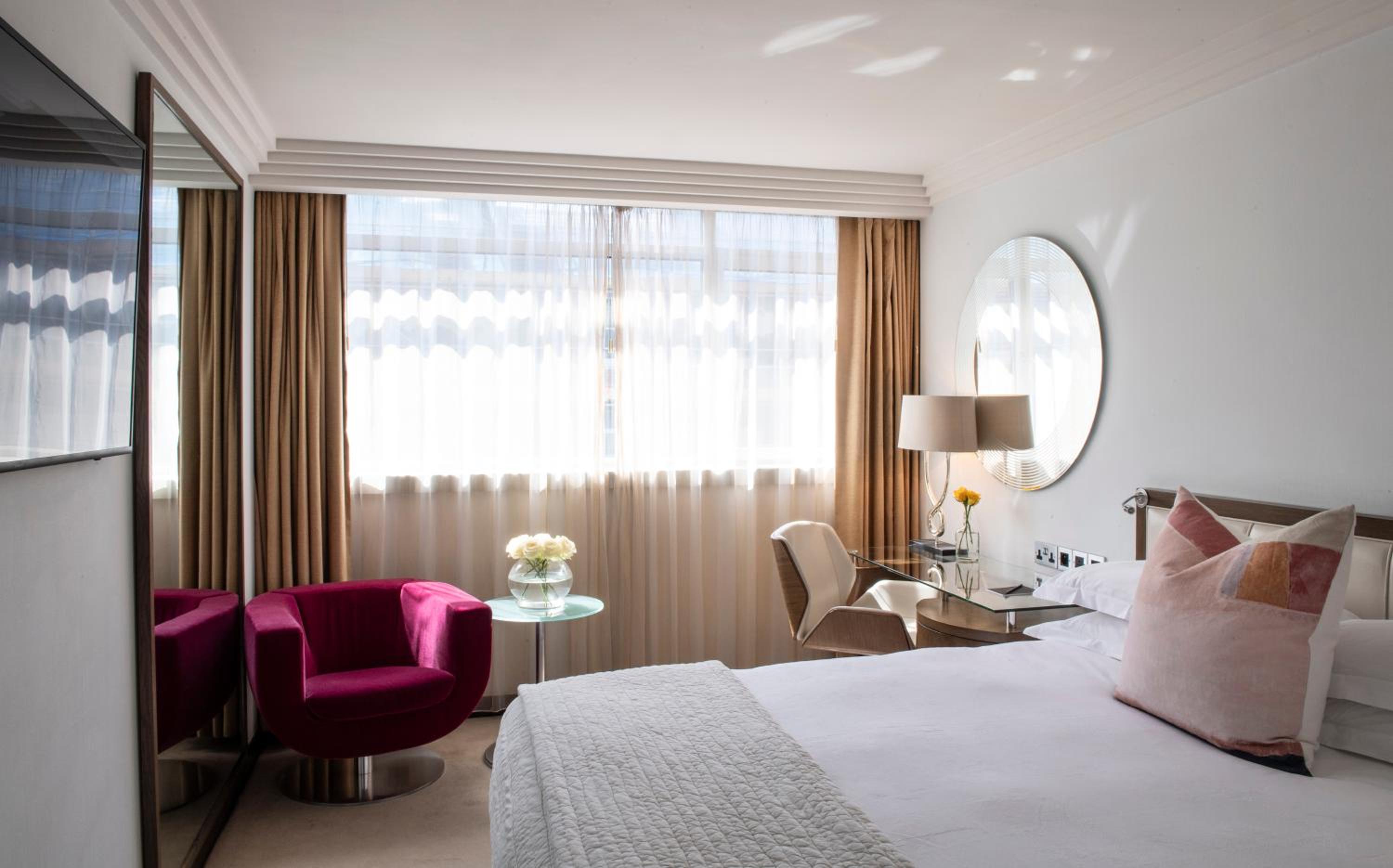 Room, Queen Bed