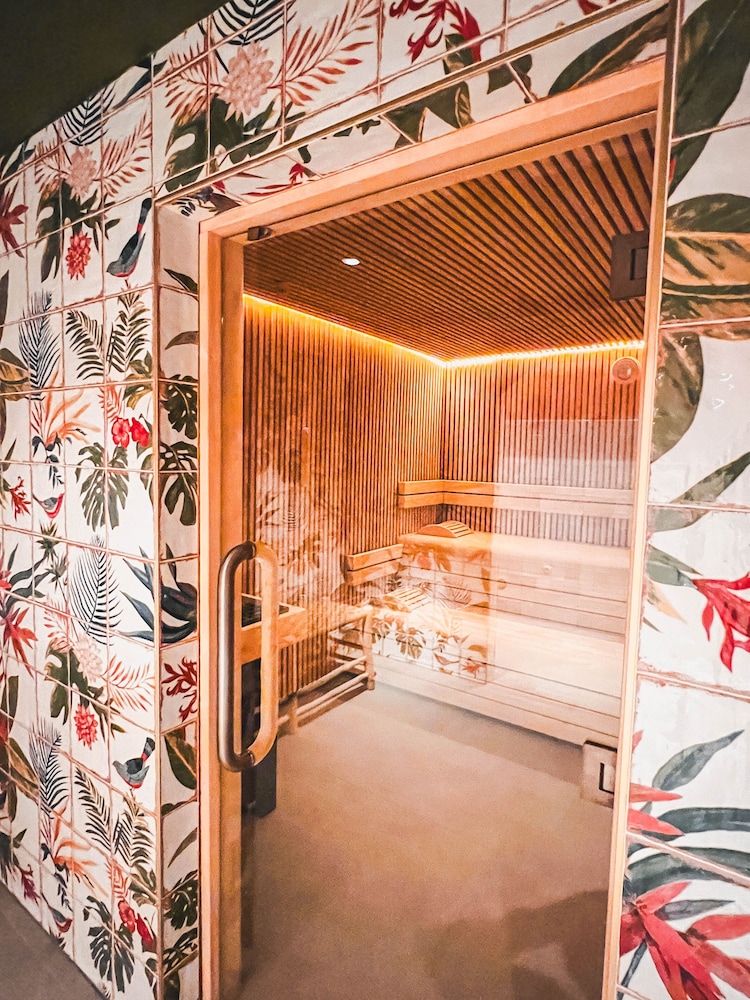 Bloom House Hotel & Spa Paris 5/52