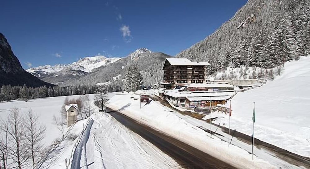 HOTEL IL CAMINETTO 39/44