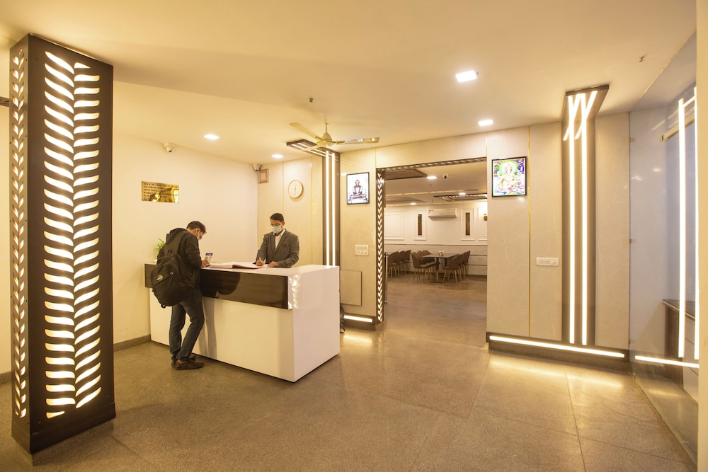 Hotel Chanakya Inn photo3