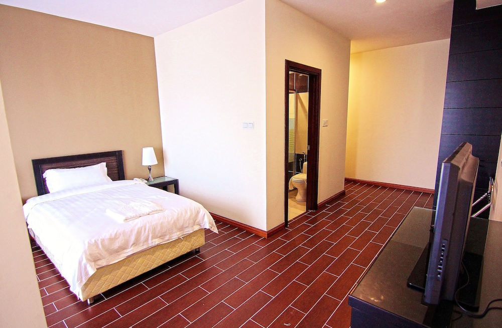 Putatan Platinum Hotel 10/31