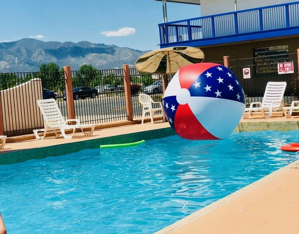 Motel6 Canon City, CO 55/64
